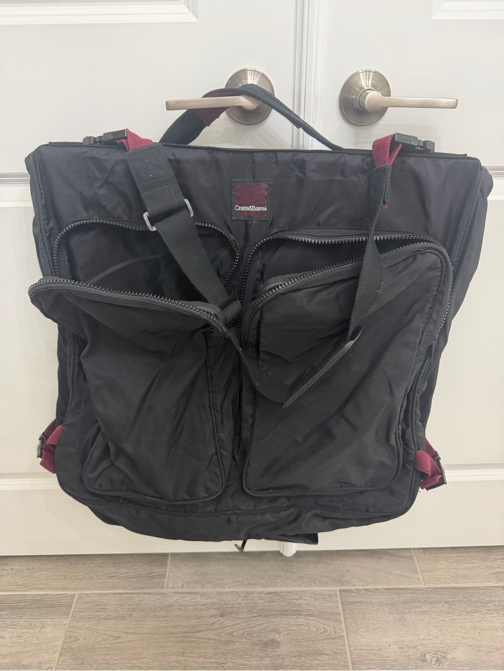 Crate&Barrel Black Travel Garment Bag with Shoulder Strap ❤️
